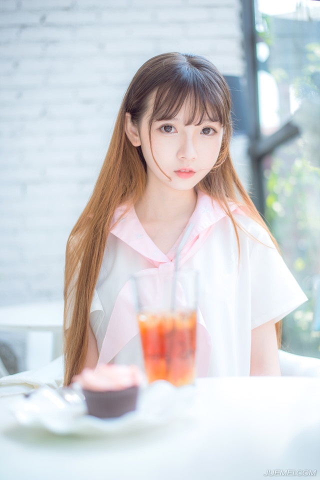 惭愧常使人健忘，亏心和丢脸的事总是不愿记起，因此也很容易在记忆的筛眼里走漏的一干二净。